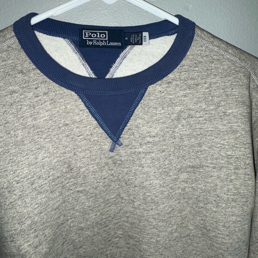 Polo by Ralph Lauren Men's Gray Sweater with Blue Trim - Picture 2 of 2